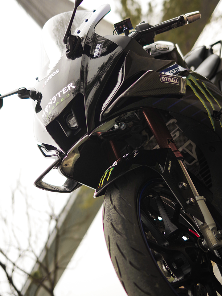 YAMAHA YZF-R15M 自主改裝 - 車頭特寫
