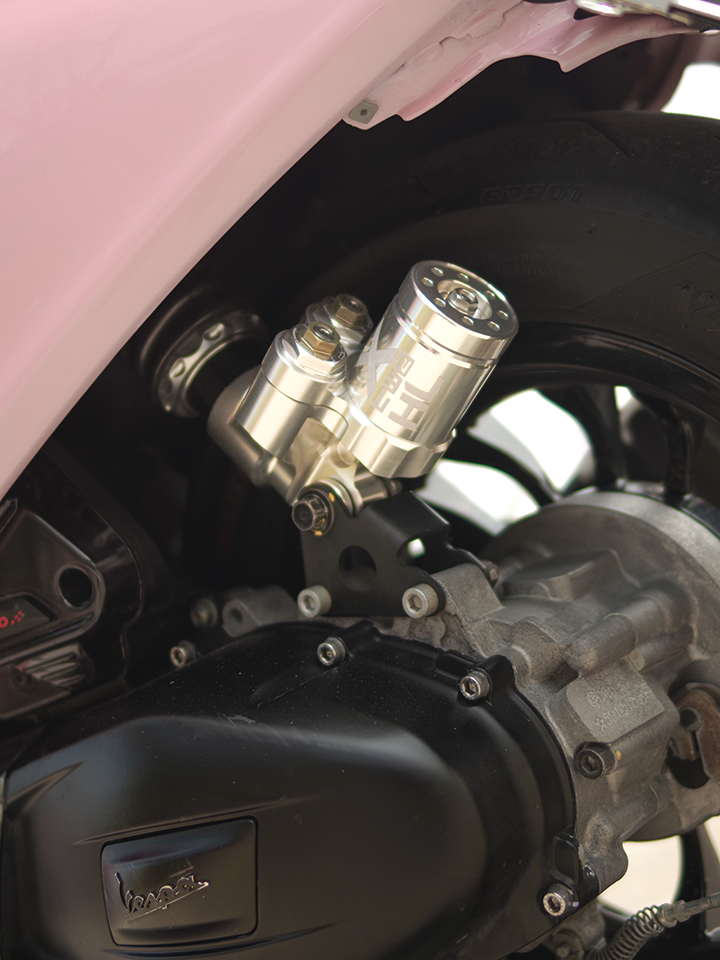 Vespa Sprint 150 Plus+ Vespa改裝 - 後避震特寫