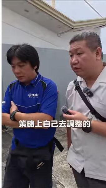 原片約00:28，訪談談到策略上的調整；本文未據此提供輪胎壓力、溫度或磨耗設定。