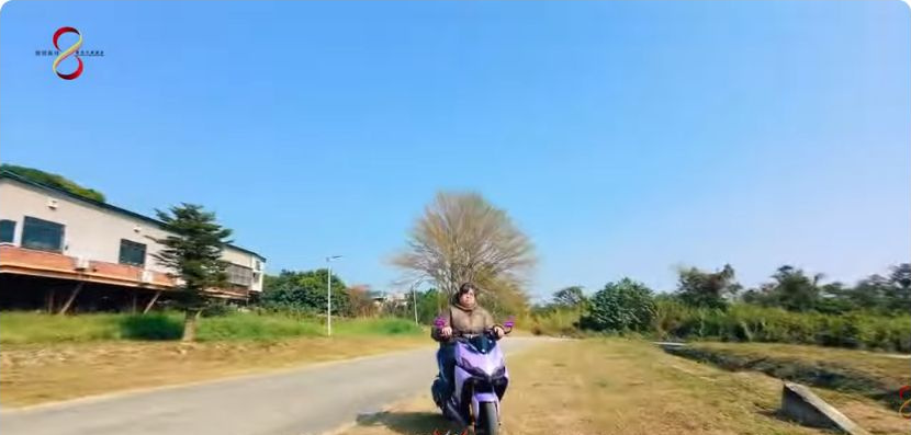 原影片約01:15實際畫面。保留原片人物、場景及前後文，未生成或替換畫面。