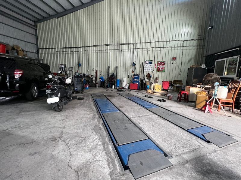 專業頂高機設備