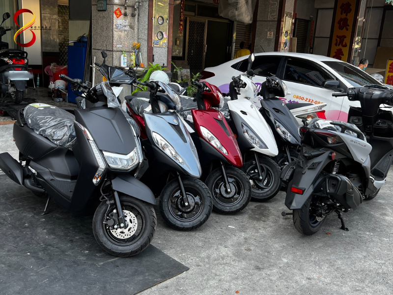 各式新車買賣展示